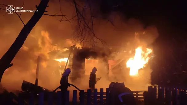 На Житомирщині у будинку живцем згоріли дві жінки