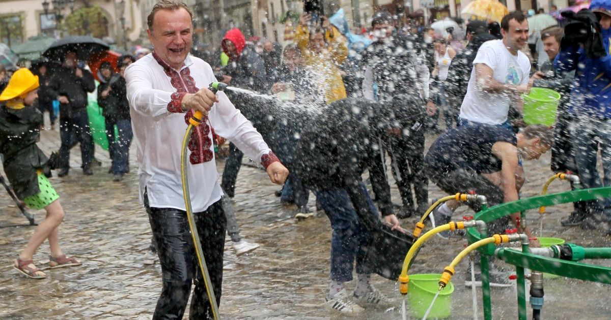 поливальний понеілок у львові_11 / © УНІАН