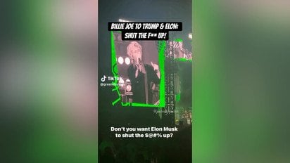 Группа Green Day на концерте унизила Трампа и Маска и призвала их "заткнуться"