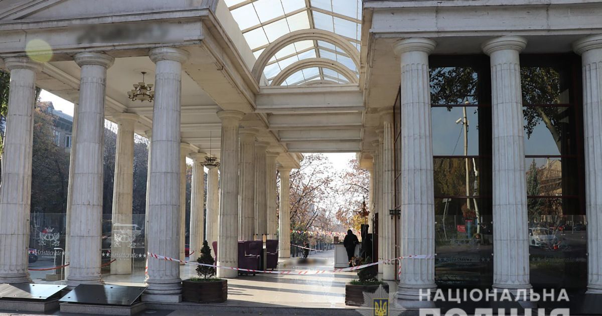 Різанина у ресторані в Запоріжжі: поліція розшукує осіб, які затіяли конфлікт