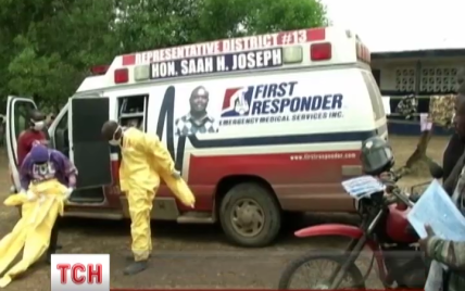 Смертельною лихоманкою Еболою заразилися майже 400 осіб за три тижні