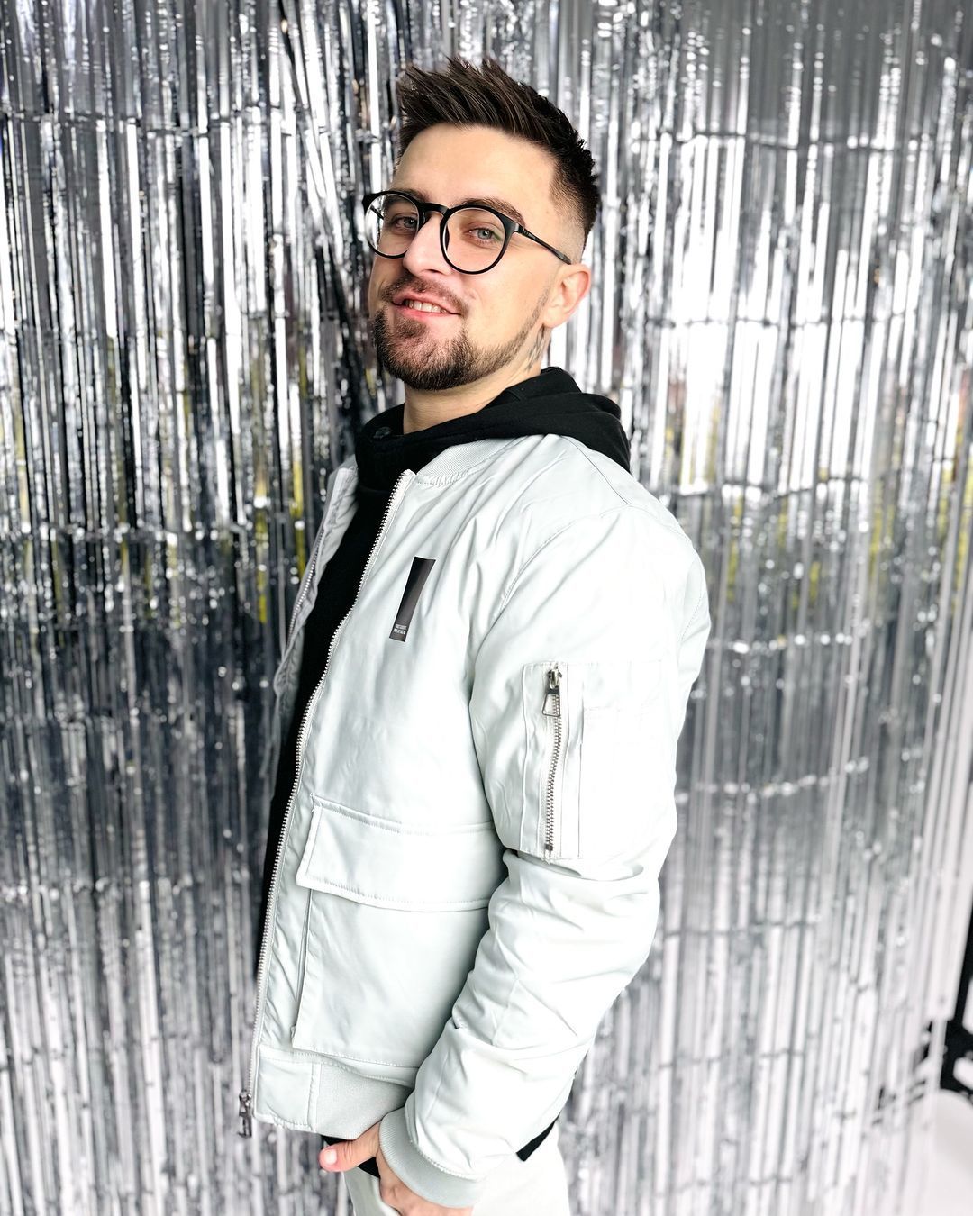 Julik / © instagram.com/julikofficial