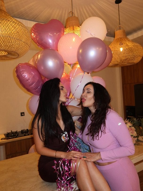 Анна Трінчер з мамою / © instagram.com/annatrincher_official