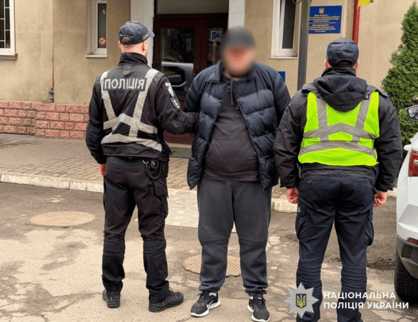 Задержанный мужчина / © www.facebook.com/Національна поліція України