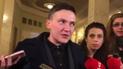 Савченко вернулась в Раду, но отказалась говорить о наличии гранат при себе