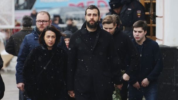 Иван Ургант с женой / © mk.ru