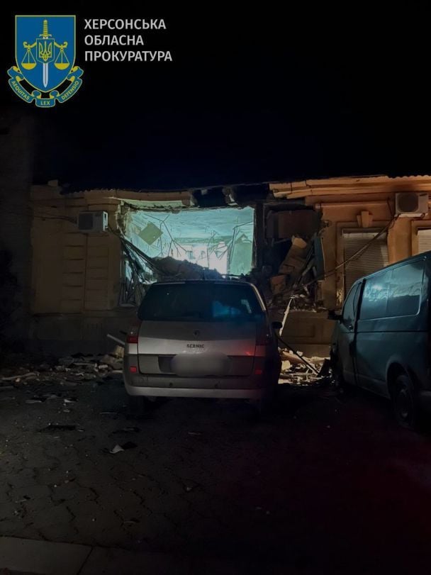 Destruction in Kherson as a result of a UAV attack on December 19 / Photo: Prosecutor's Office of Kherson Region