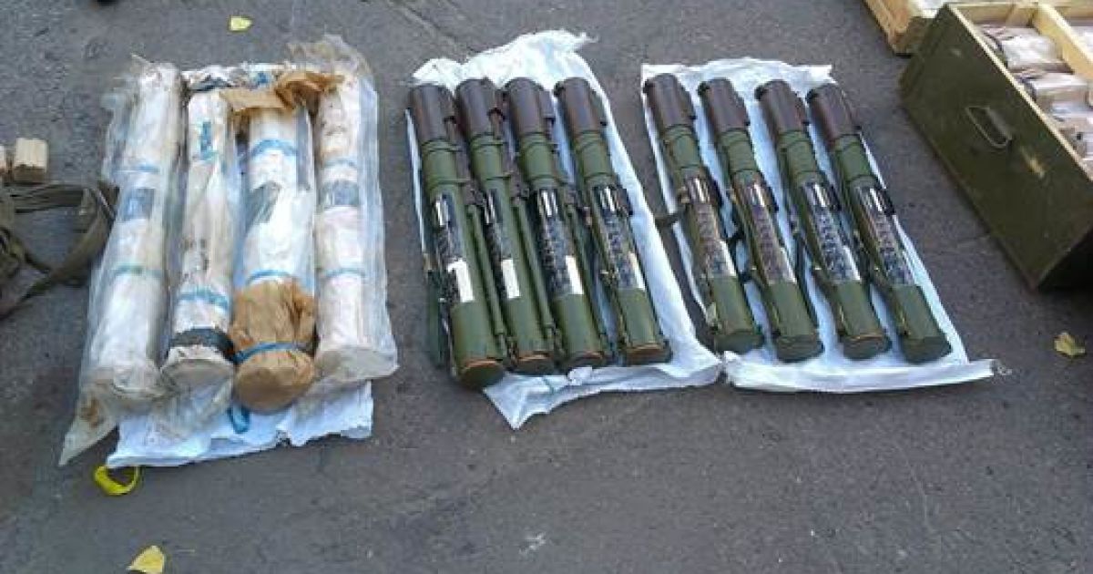 Под Луганском нашли тайник с оружием и боеприпасами