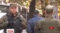 В ожидании пикета: в Киеве здание телеканала "Интер" окружили правоохранители и пожарные