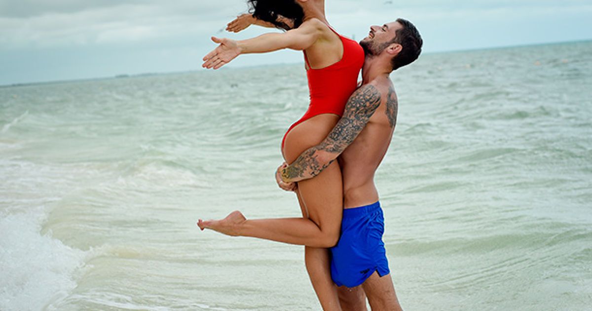 Седокова снялась в новом фотосете с любимым / © ru.hellomagazine.com