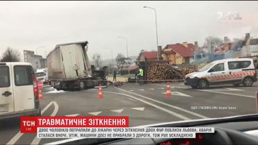 Поблизу Львова зіткнулись дві фури