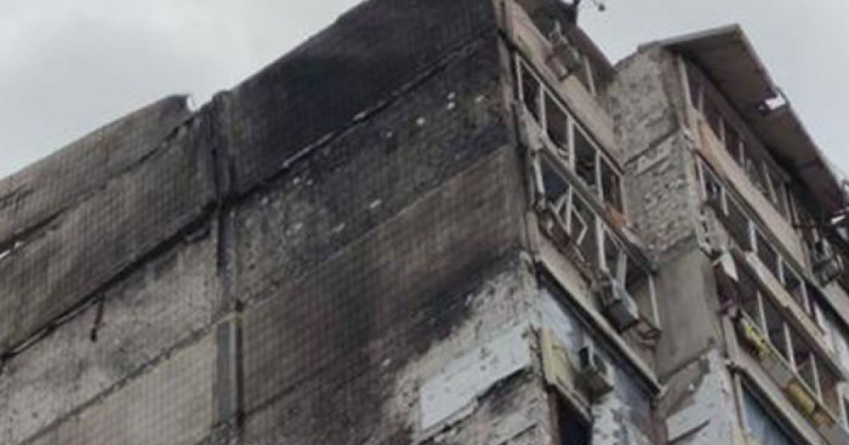 Обстріли Дарницького району Києва: внаслідок руйнування стін одного із будинків загинула місцева мешканка
