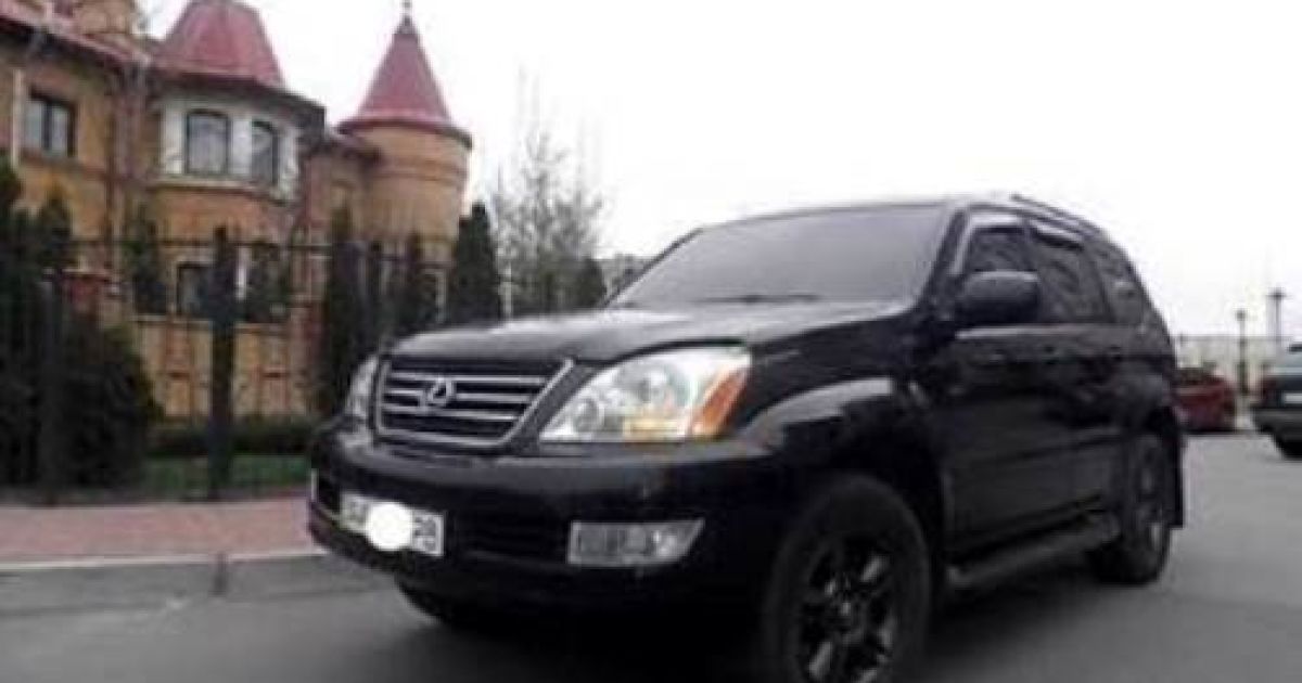 У главы патрульной полиции Александра Фацевича угнали Lexus GX