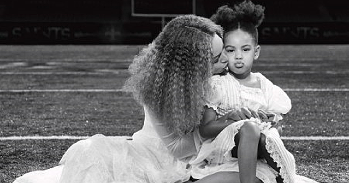 Бейонсе поділилася ексклюзивними зворушливими кадрами з підрослою донькою