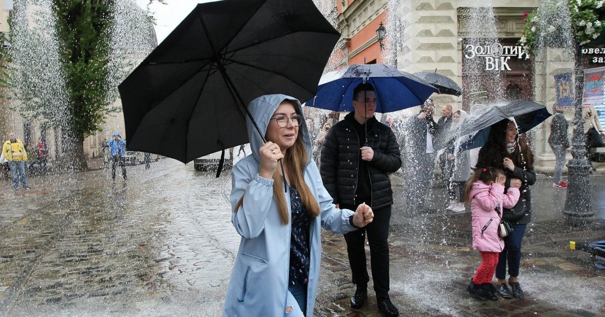 поливальний понеілок у львові_13 / © УНІАН