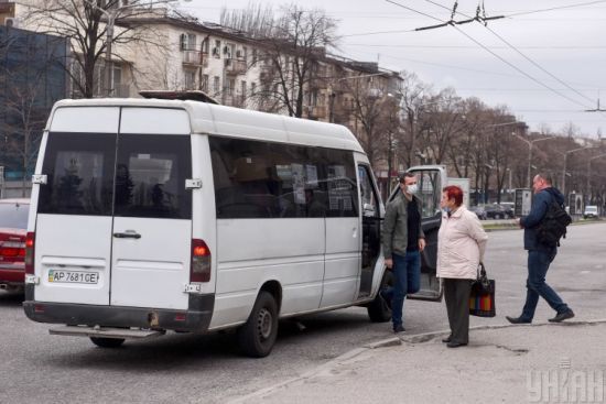 У Полтаві через відсутність пального комунальні автобуси не виходять на рейси