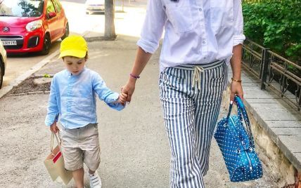 Выглядит эффектно: стильная Маша Ефросинина отправилась на прогулку с сыном