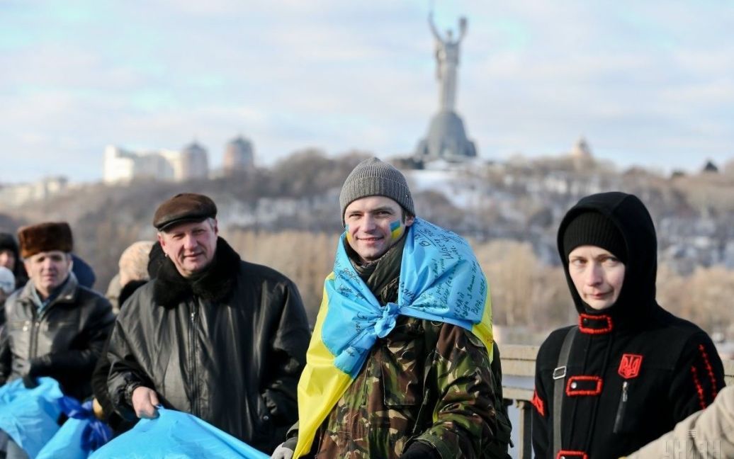 © УНІАН