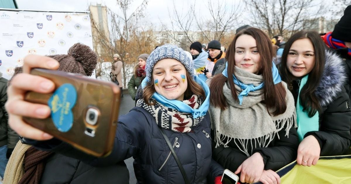 Безкоштовні ліки і зростання виплат бійцям АТО: що змінюється в житті українців від 1 квітня