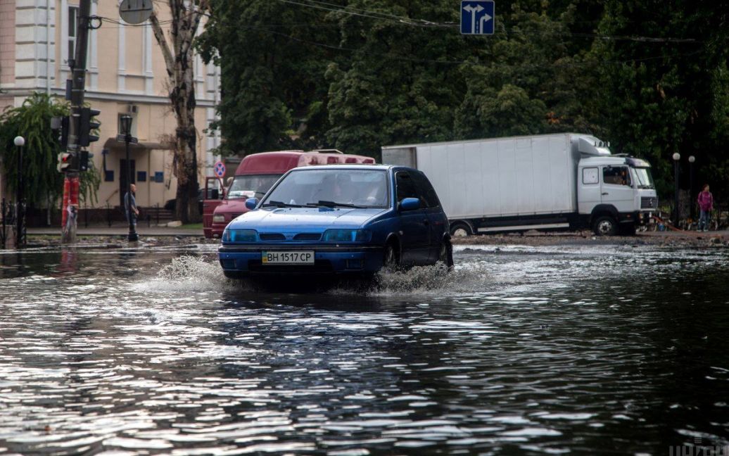 © УНІАН
