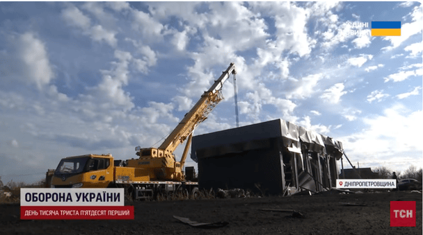 Росіяни ракетою та дроном атакували сільський магазин: є загибла та багато потерпілих