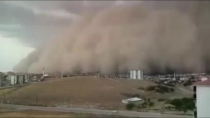 Столицю Туреччини накрила пилова буря