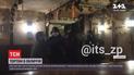Тортом в лицо: в Запорожье владелец кафе напал на горожанина, который вызвал в заведение патрульных