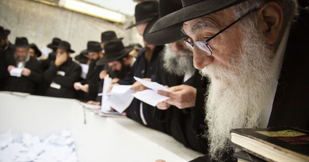 Из-за несоблюдения карантина ультраортодоксальные евреи массово заразились коронавирусом