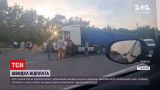 Новости Украины: в Николаеве пассажиры маршрутки побили водителя фуры
