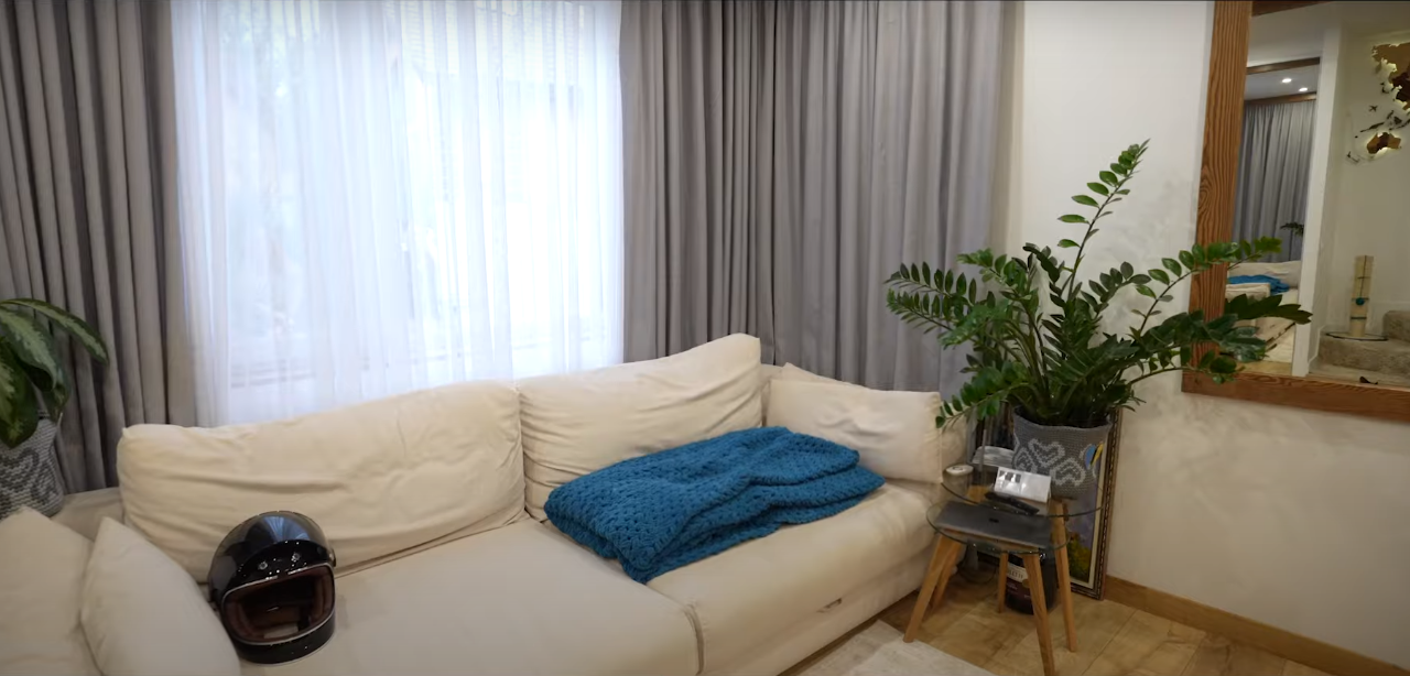 Гостиная в доме Жени Коты / © 