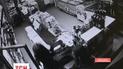 Жорстоке пограбування: на Київщині продавчині магазину невідомі 8 разів ударили цеглою по голові