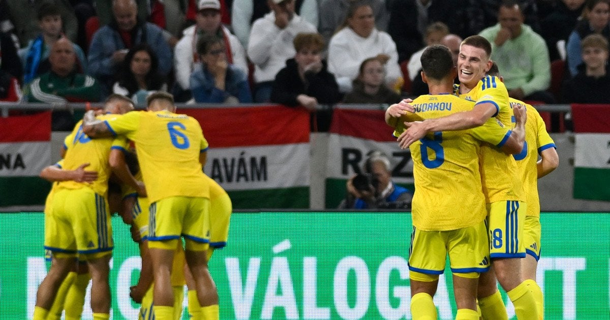Збірна України з футболу