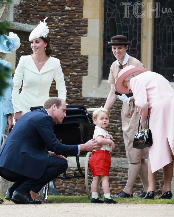 Марія Тереза ​​Боралло з Кейт, Вільямом, маленьким принцом Джорджем і королевою Єлизаветою II / © Associated Press