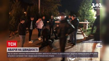Новости Украины: во Львове авто разбило остановку