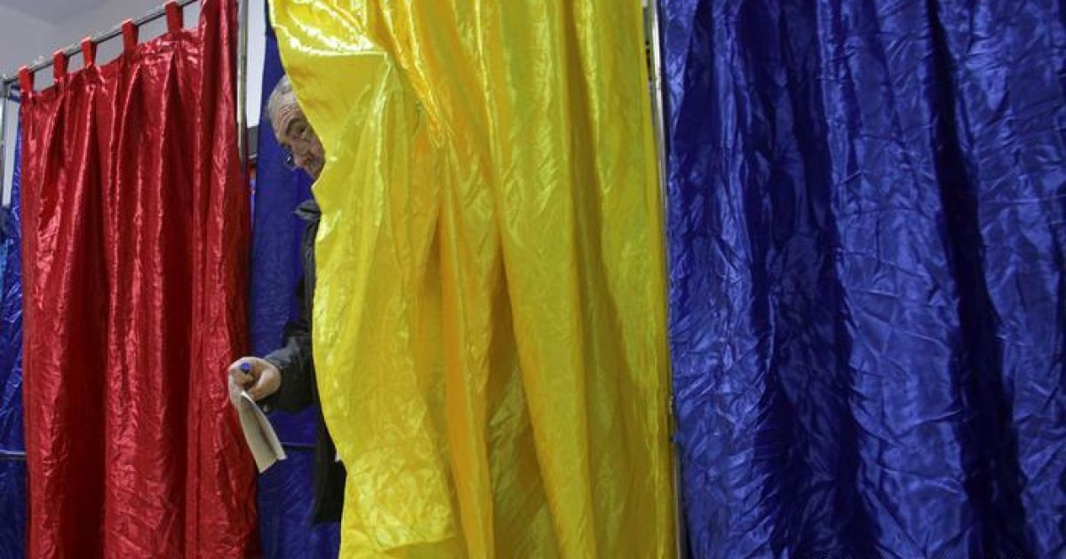 Выборы в Румынии: стало известно, кто имеет шансы на победу