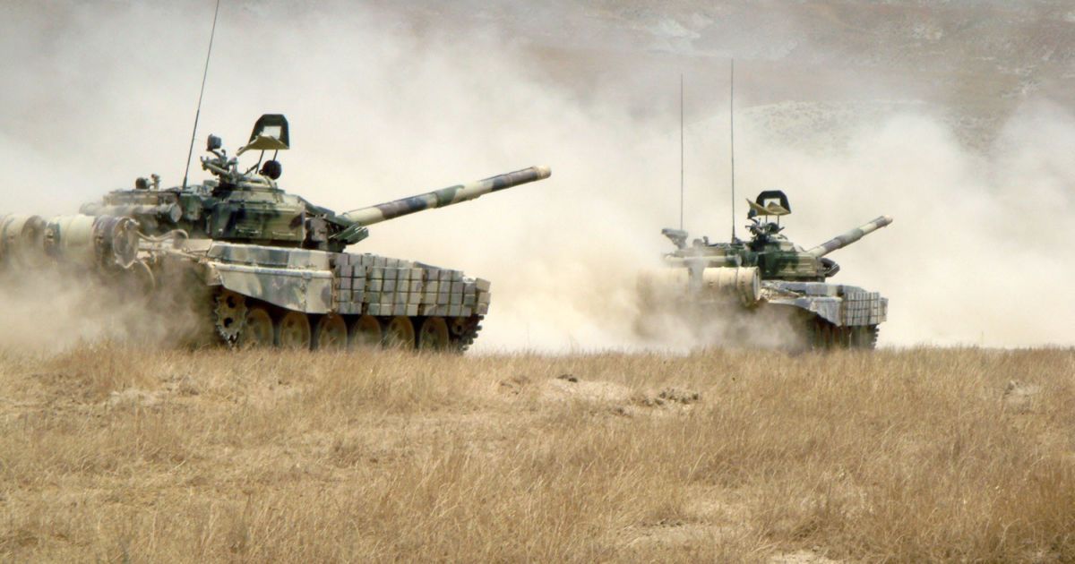 В Азербайджане сообщили о 12 погибших военных и сбитом вертолете