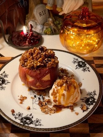 запеченные яблоки с начинкой instagram.com_albinasveganfood