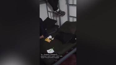 В Запорожье военнообязанные мужчины забаррикадировались в подвале ТЦК