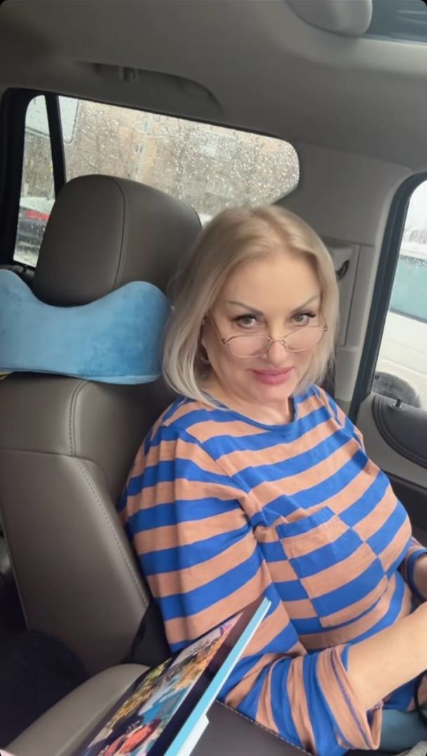 Оля Полякова с мамой / © instagram.com/polyakovamusic