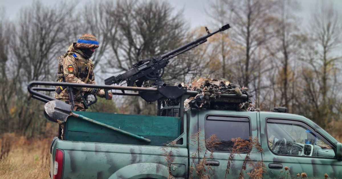 Українські військові продовжують боронити рідну землю