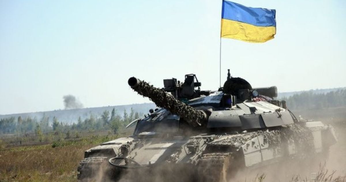 Украинские военные получат более 300 единиц бронетанковой техники
