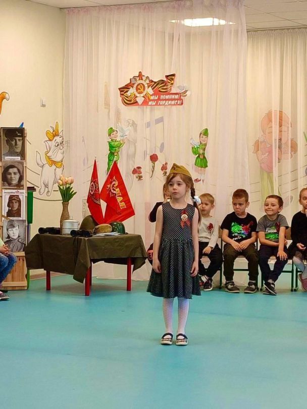 Марш "победобеседания" в Мариуполе / © Мариупольский горсовет