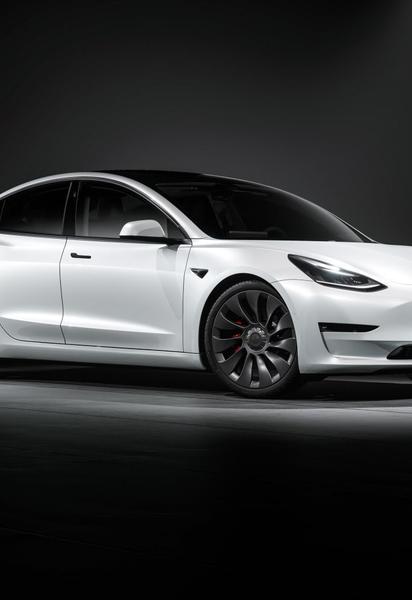Британці назвали найкращі електромобілі на ринку 2022 року