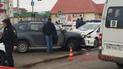 У Запоріжжі зіткнулися поліцейський Prius і легковик Renault