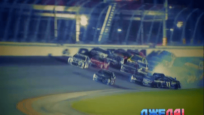 На перегонах NASCAR произошла масштабная авария
