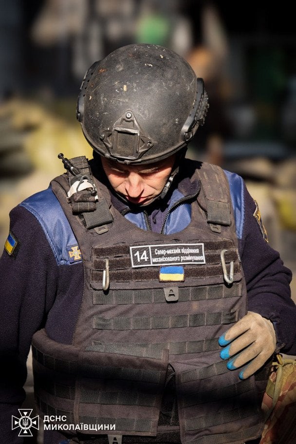 The aftermath of the attack on Mykolaiv, November 13