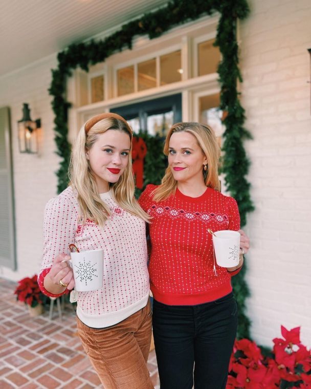 Риз с дочкой Авой / © instagram.com/reesewitherspoon