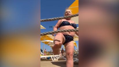 У Туреччині агресивна росіянка накинулася з лайкою на українку