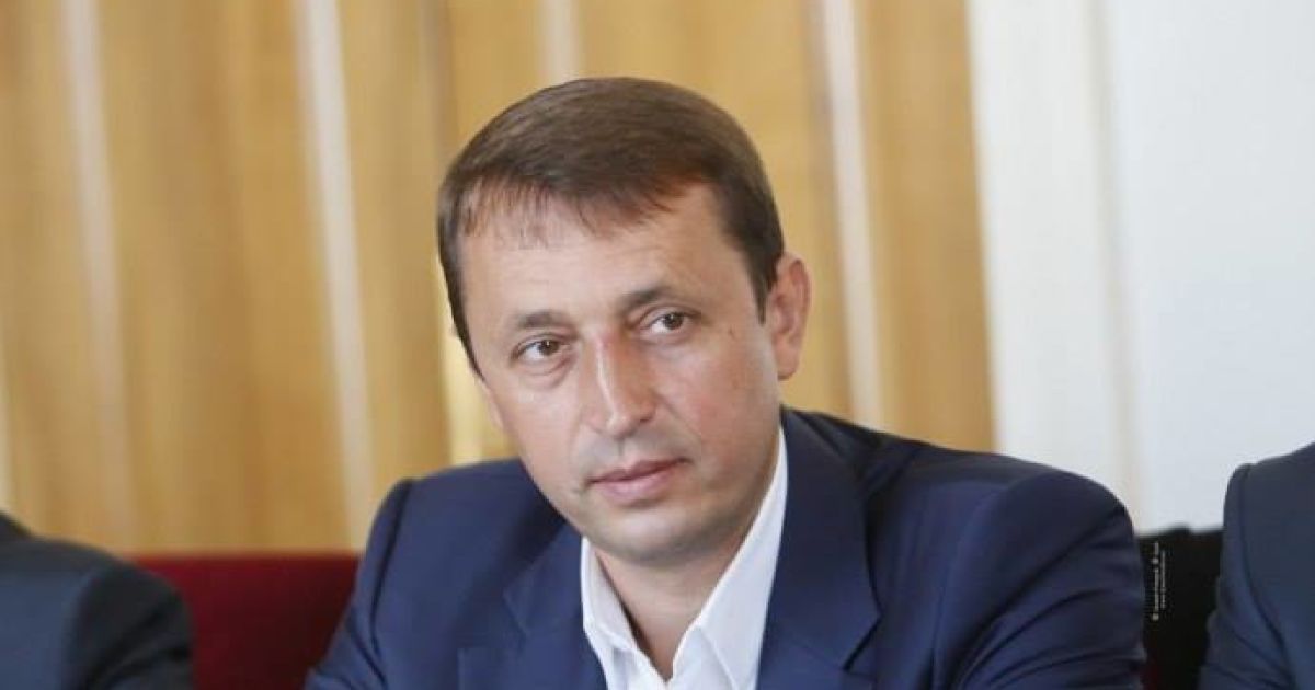 СМИ обнародовали имя нардепа, который организовал "пирамиду" для вмешательства в выборы