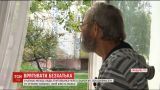 Небайдужі врятували 70-річного безхатька, який жив на вулиці